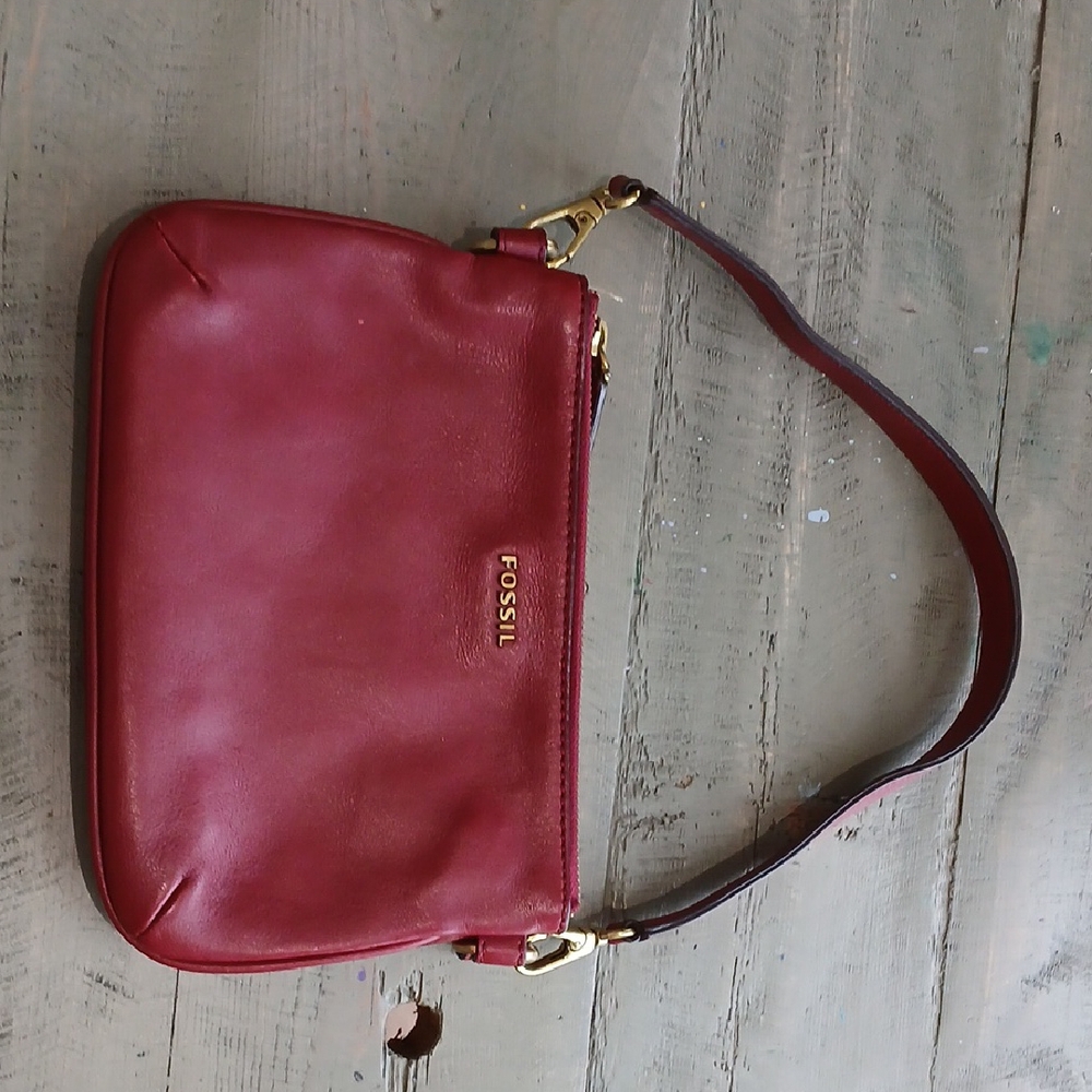Fossil Women's Burgundy Leather Wristlet
